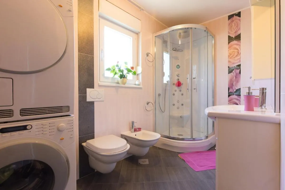 Apartment Apartman Sara S Predivnim Pogledom Na More Matulji Croatia