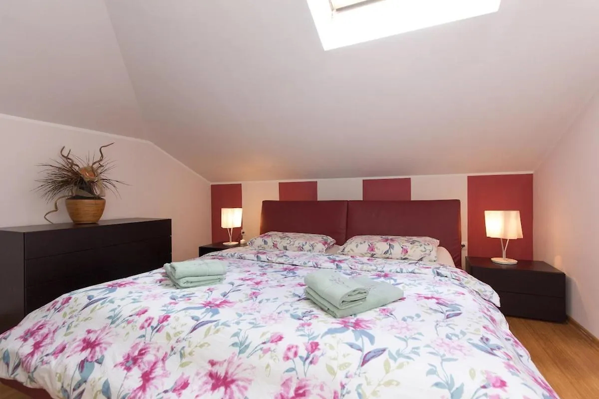 דירה מטולי Apartman Sara S Predivnim Pogledom Na More